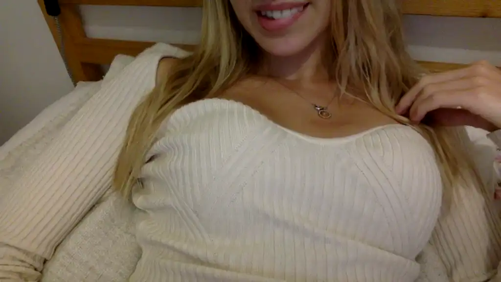 Weronika_su – Showup Live Sex Cam Recording – 2025-10-08 21:41:33