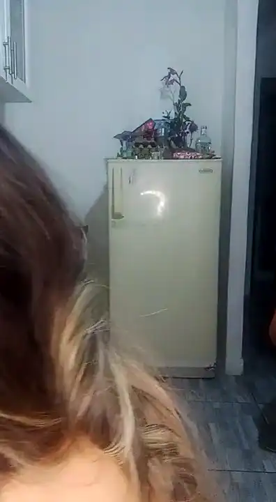 Catire2323 – Amateur.tv Live Sex Cam Recording – 2025-11-10 11:36:14