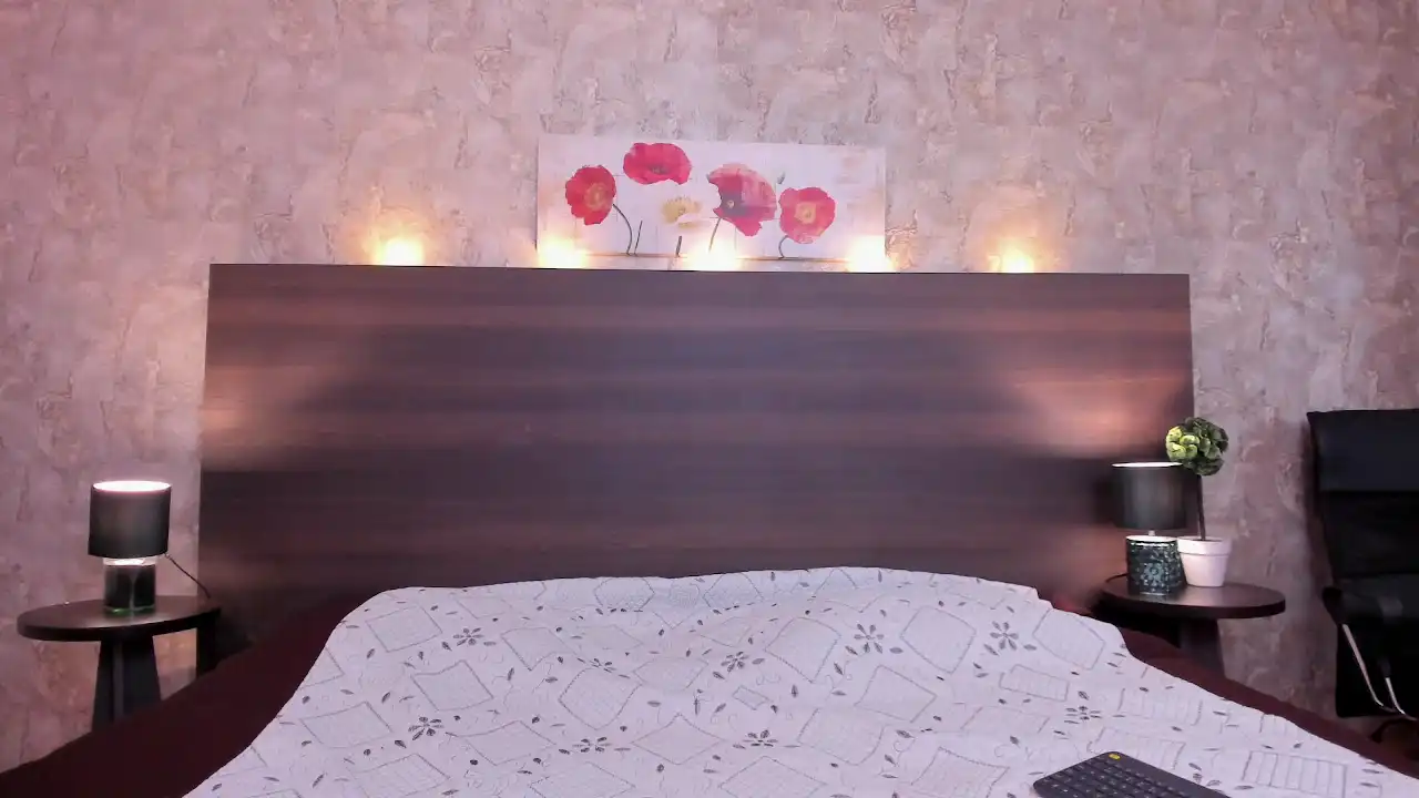 Annecasanova – Xlovecam Live Sex Cam Recording – 2025-12-28 16:22:33