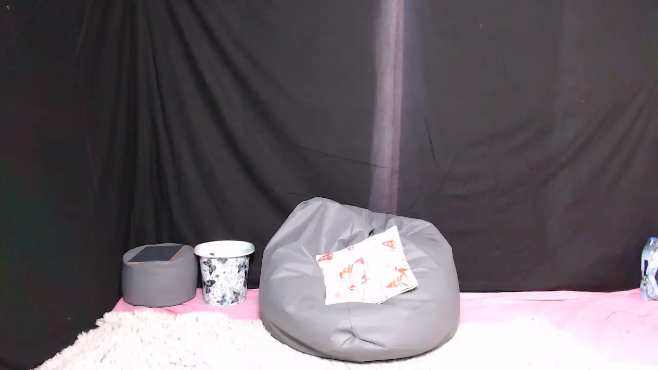 Brzoskwinka2_ – Showup Live Sex Cam Recording – 2025-12-22 22:39:48