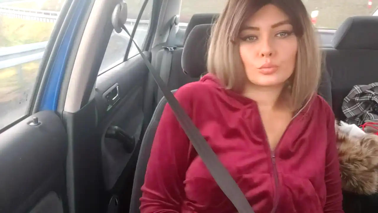 Brzoskwinka2_ – Showup Live Sex Cam Recording – 2025-04-05 13:27:17
