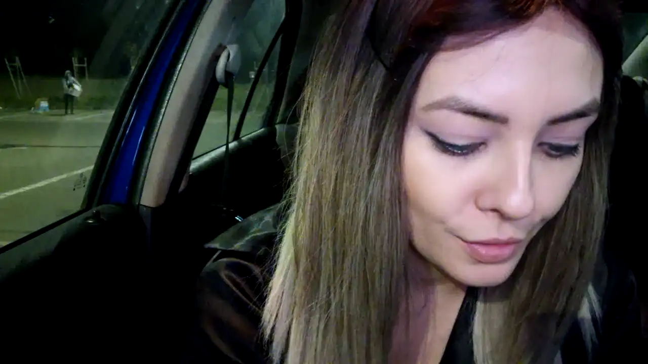 Brzoskwinka2_ – Showup Live Sex Cam Recording – 2025-08-20 14:10:40