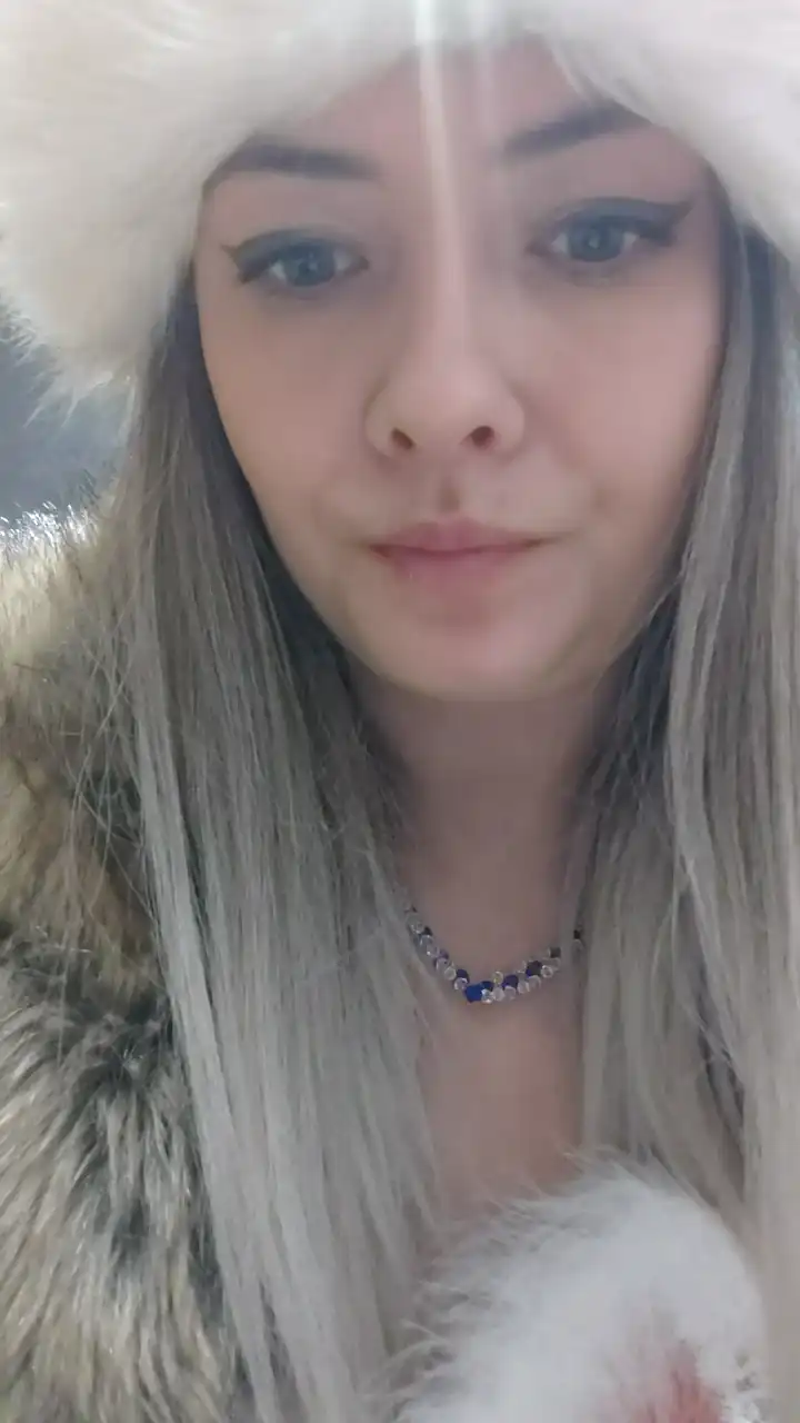 Brzoskwinka2_ – Showup Live Sex Cam Recording – 2026-01-28 06:05:51