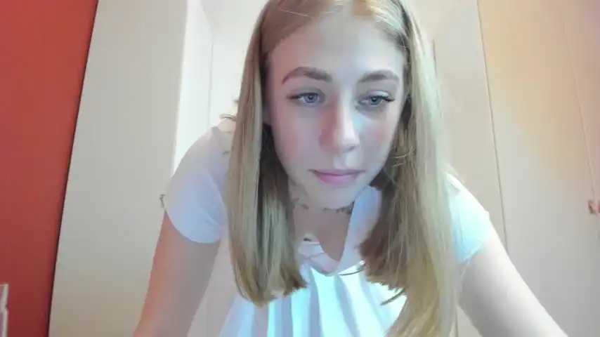 _strawbeerry_ – Chaturbate Live Sex Cam Recording – 2025-05-15 08:40:20