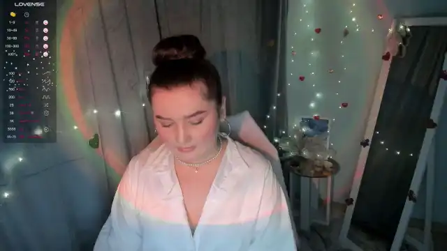 Bella_wet – Myfreecams Live Sex Cam Recording – 2025-05-17 10:24:42