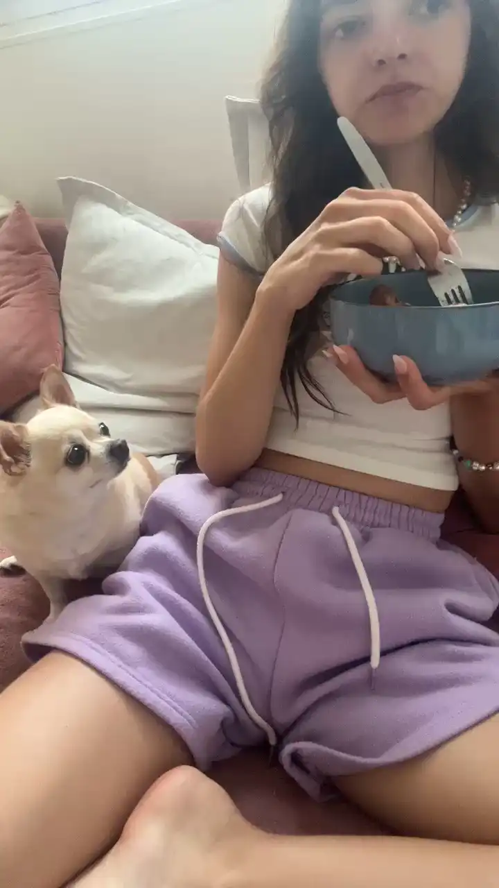 Roselia – Cam4 Live Sex Cam Recording – 2026-02-09 01:56:31