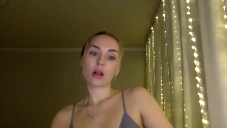 Tina_a – Streamate Live Sex Cam Recording – 2025-09-24 06:42:57
