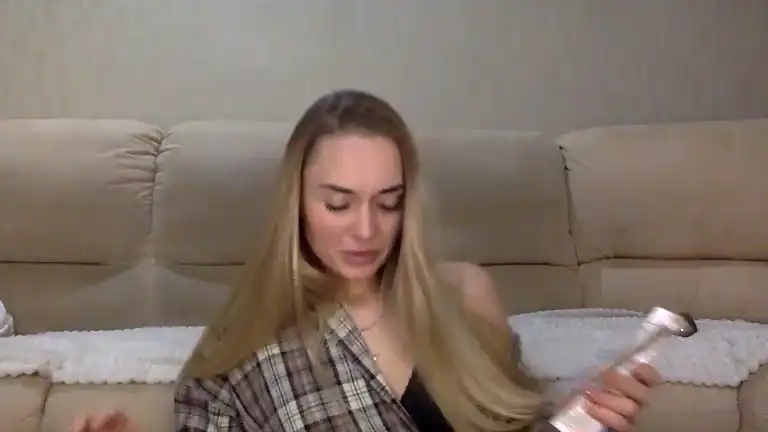 Tina_a – Streamate Live Sex Cam Recording – 2025-03-04 01:48:34