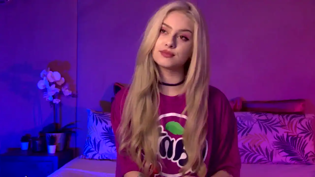 Bella-lloyd – Flirt4free Live Sex Cam Recording – 2025-11-08 10:18:31