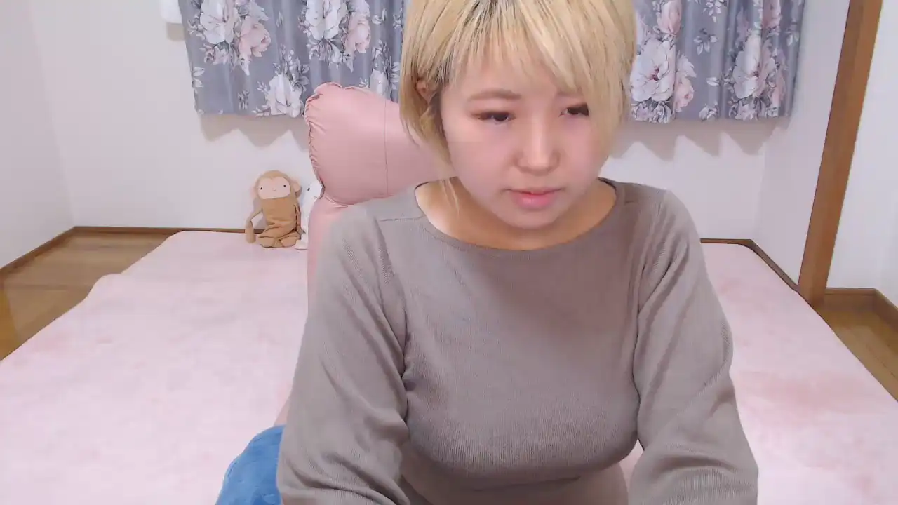 Kananya – Sakuralive Live Sex Cam Recording – 2025-04-15 17:04:11