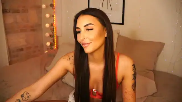 Lisamelow – Myfreecams Live Sex Cam Recording – 2025-07-05 18:19:09