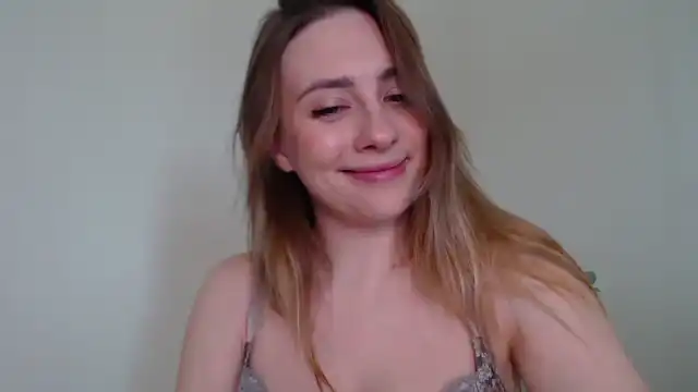 Queenoftease_ – Myfreecams Live Sex Cam Recording – 2026-02-17 01:35:24