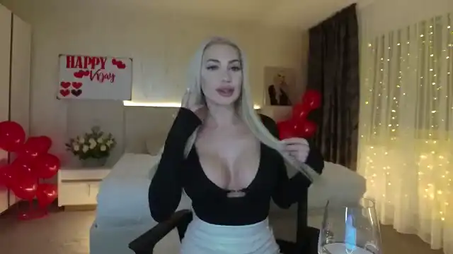 Blondeisback – Myfreecams Live Sex Cam Recording – 2025-05-13 10:23:35