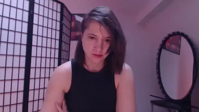 Intruderrorry – Myfreecams Live Sex Cam Recording – 2025-01-05 20:02:19