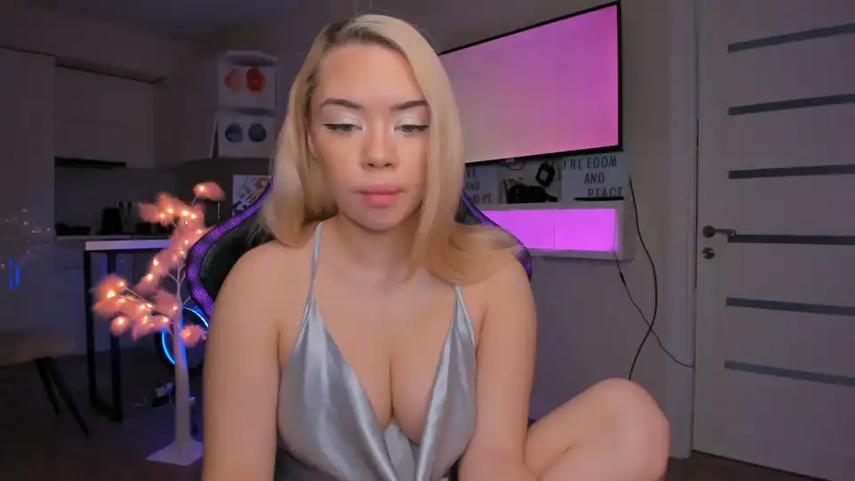 Miamelone – Manyvids Live Sex Cam Recording – 2025-05-07 22:15:49