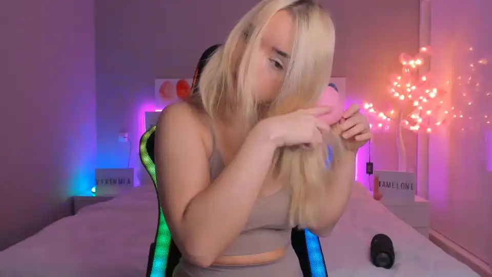 Miamelone – Manyvids Live Sex Cam Recording – 2026-02-17 07:00:51