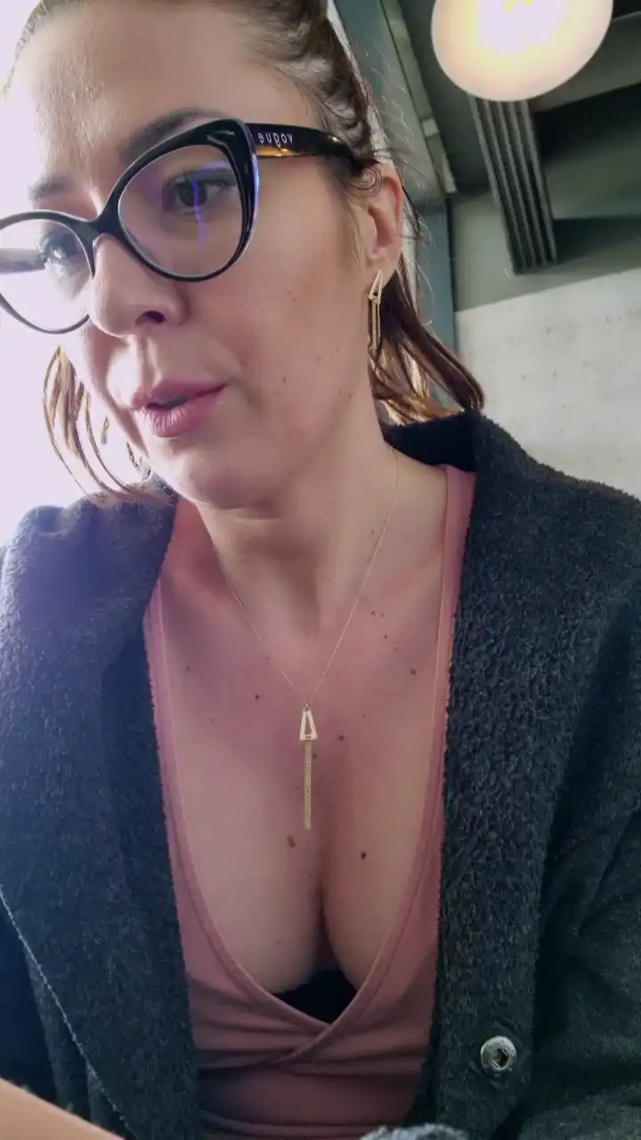 Eveangelll – Cam4 Live Sex Cam Recording – 2025-04-12 11:35:33